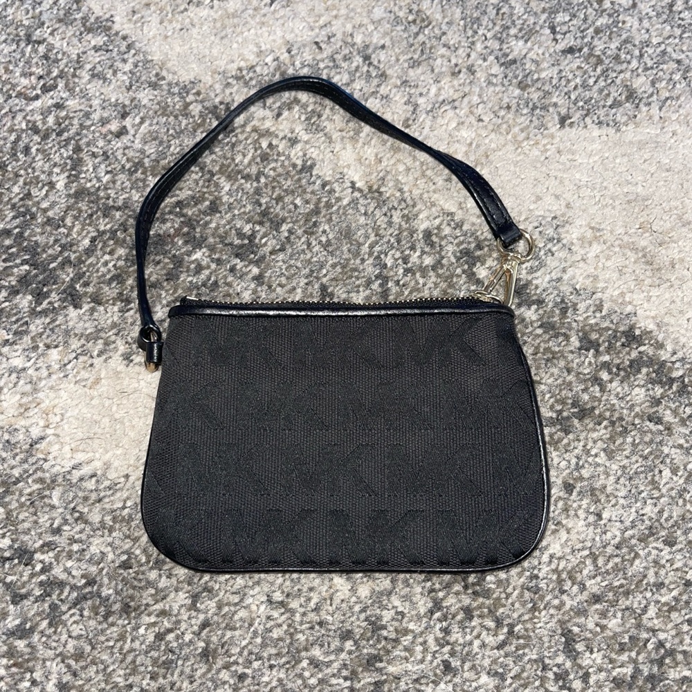 MICHEAL Micheal Kors wristlet with black signature MK wallet mini purse